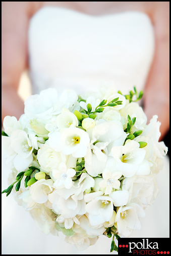 wedding photographer bride flowers Padua Hills Theatre Claremont California