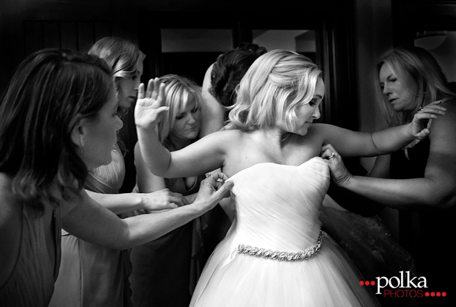 los angeles wedding photographer, bride, wedding, getting ready, wedding gown, bridesmaids